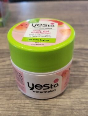 Yes To Watermelon Gel Moiturizer,Full Sz. 1.7 Oz.New/ Sealed/ 96% Natural